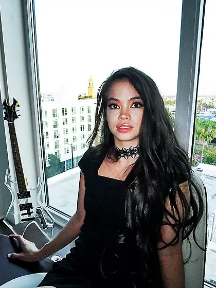 Angelina Moon sucks lover's cock and licks his balls until he cu