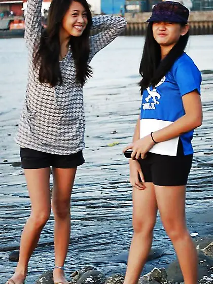 Boso Upskirt Upshort Morena kay Ana White G-String