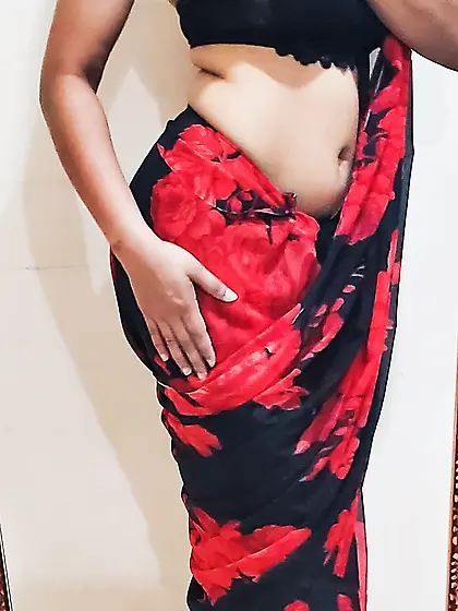 Perfect body Big Boobs Busty girl in a Saree