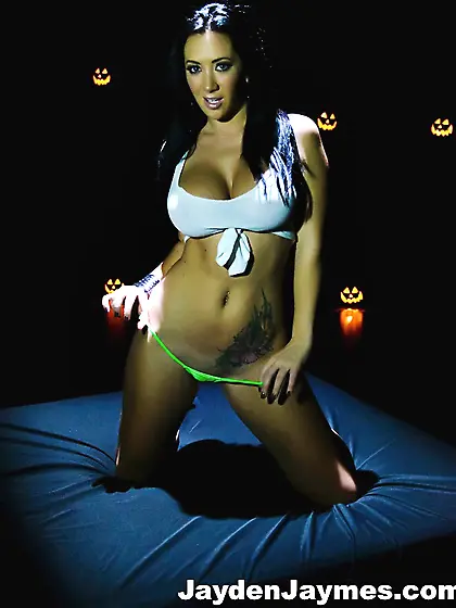 Busty brunette hoe Jayden Jaymes takes off her clothes and shows