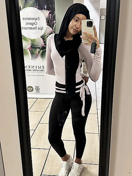 Hot arab hijabi slut