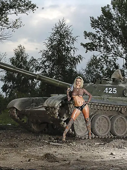 Breathtaking military babe Vanessa Upton with huge sexy tits goe