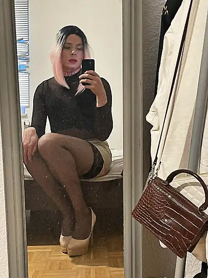 Sissy Ryley shows her goods