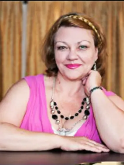 55 yo brunette Sweet Mommy.