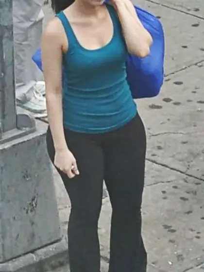 Harlem Women in the Warmth 307 Fresh York