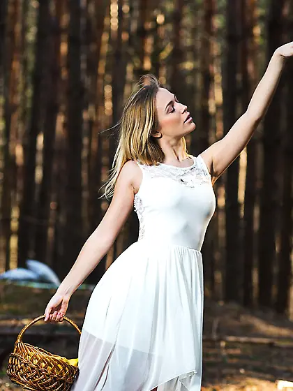 Blonde forest nympho spreading her legs and masturbating during