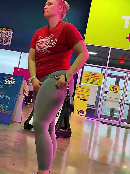 phat booty sluts- candid