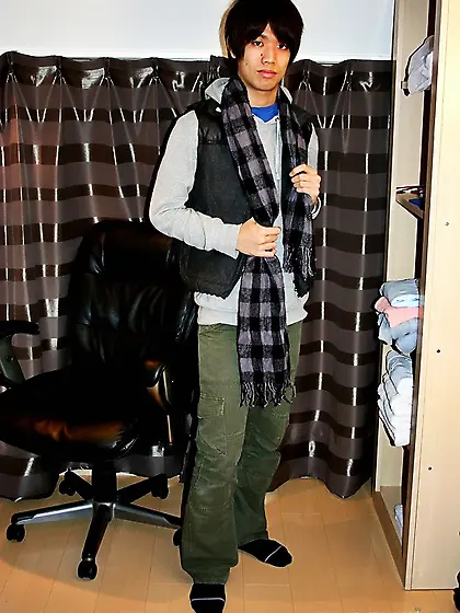 Japanese stud strips black