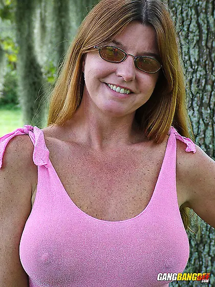 Naked granny amateur