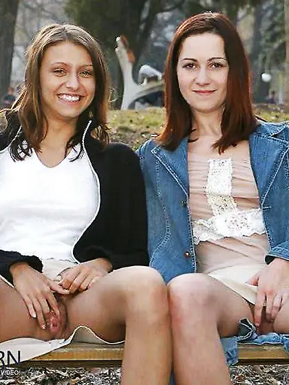 Women buddies couple