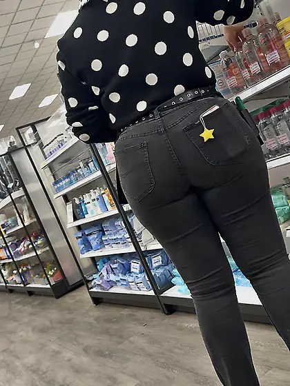 Big Booty Sluts that make my Cock throb