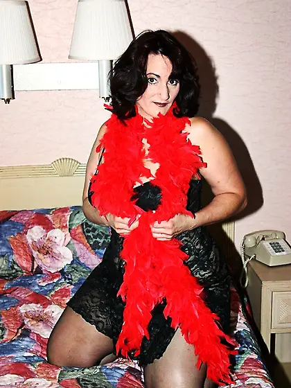 Cougar Reba from United States Come Up See...