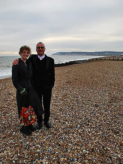 28 yo Blonde Willow Hand jobs