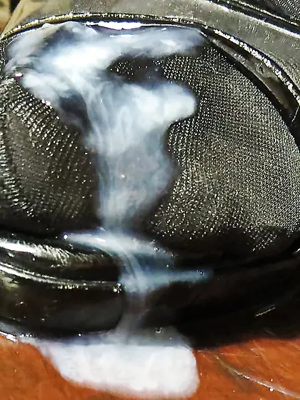 cuming on my wifes foot