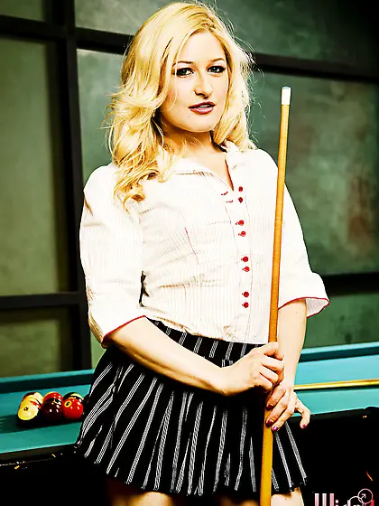 When Paris Gables sees a cue,  she cannot resist the temptation o