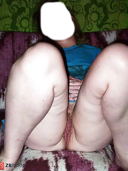 Redheaded vagina trim before