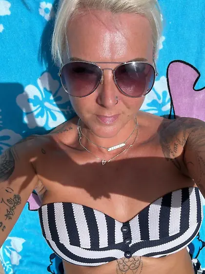 Hot Blonde Tattoos Milf Naughty Selfies