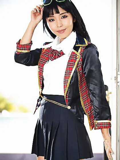 Sexy sweetie doffs sexy schoolgirl uniform to reveal her slim na