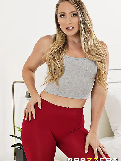 Thick blondie with a big bubble butt pleases JMac in bed