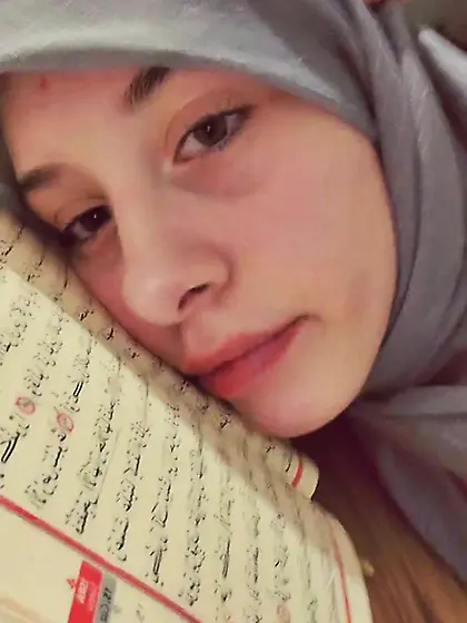 muslim girl ready for cum