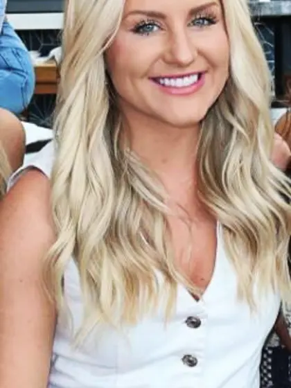 A small gathering of sweet young hotties