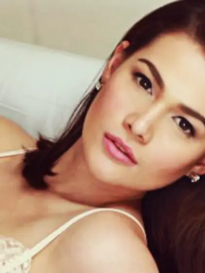 Brunette Young Shemale Angel Dancing.