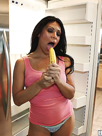 Cassandra Cruz plays with a banana and takes on the real cock