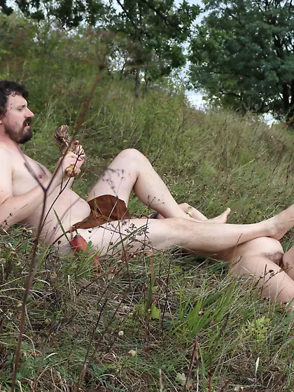 Paleoporn: Taking a nap