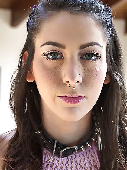 Mazzaratie Monica spreads her buttcheeks in a solo action