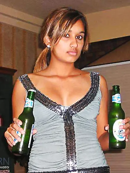 Indian Desi Stunner