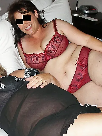 MILF Striptease Gangbang Momma from United...