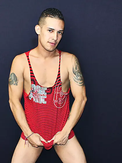 Latin gay robsteelxl live