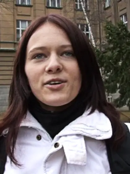 Pretty brunette shaved snatch