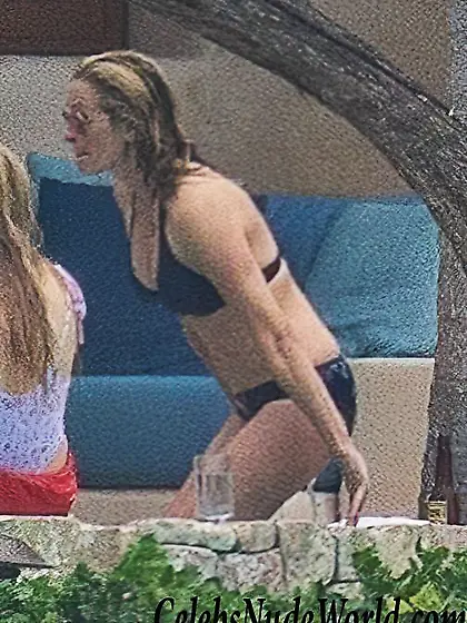 Julia Roberts Bikini