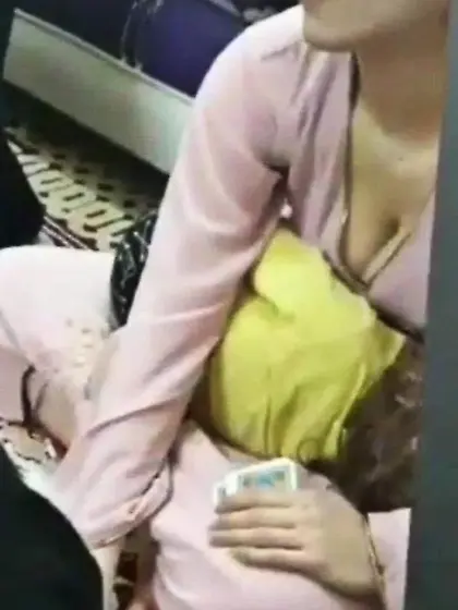 رهام القحبه السوريه