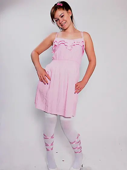 Brunette teen grey eyes