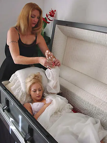 necrobabes - CASE-0B07258 - Ember,  Fiero