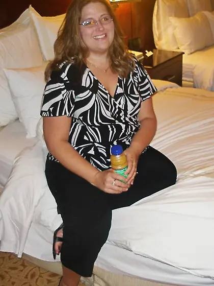 Cougar threesomes gangbang momma