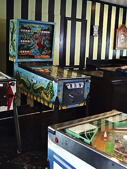 Playful teen nympho fucked hard in an arcade