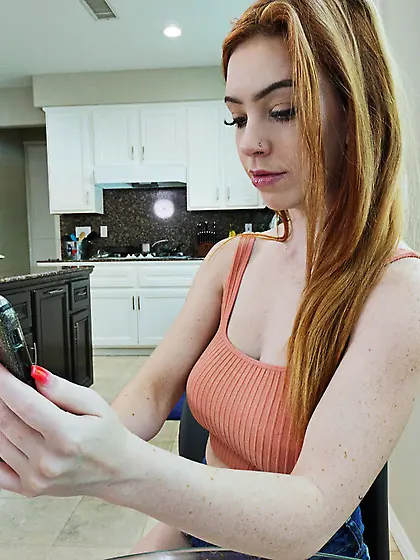 Striking teen allows him to fuck her step pussy after massage