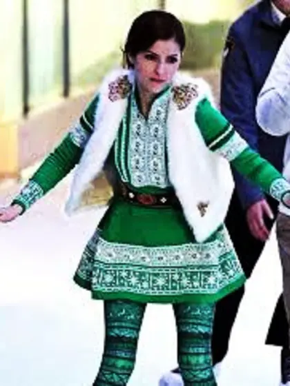 Anna Kendrick - Christmas