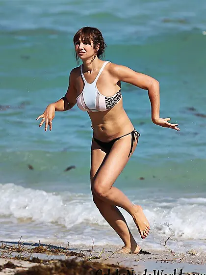 Jackie Cruz See Through Photos