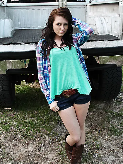 Slutty country babe Freckles wants to show us her skin and she d