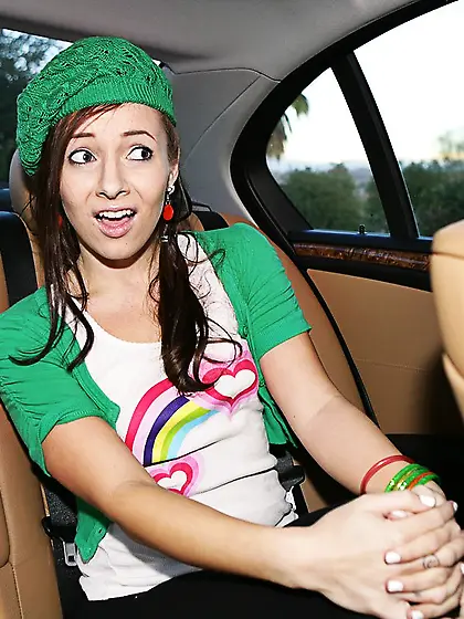 Teen Ashli Orion with small tits and big ass fingers her bald pu