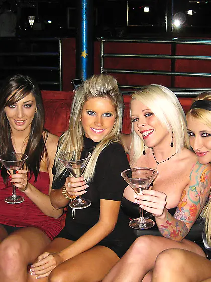 Spring break paty girl