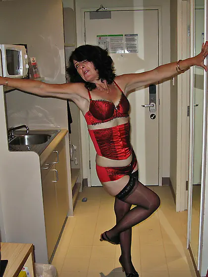 Photos of stepmom found on Dad's computer