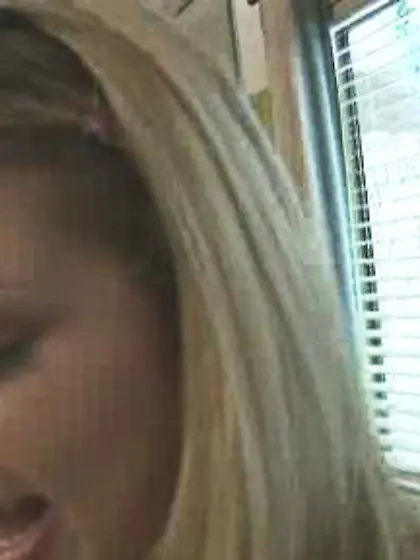 Throwing blonde hair howl