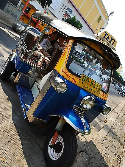 Asian slut strips in bed to get it on with another client on cam