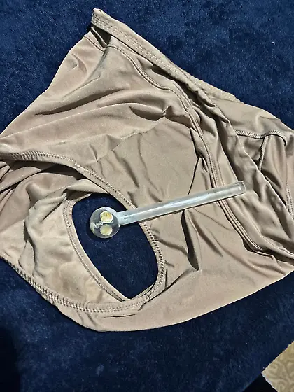 High on my moms panties