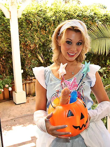 This alluring babe is ready for some hot halloween action with h